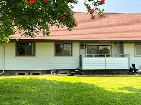 220 Prior Rd S Unit 3, Kelowna, BC V1X 2Y4