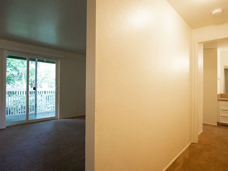 2628 NE Red Sunset Dr — Photo 11