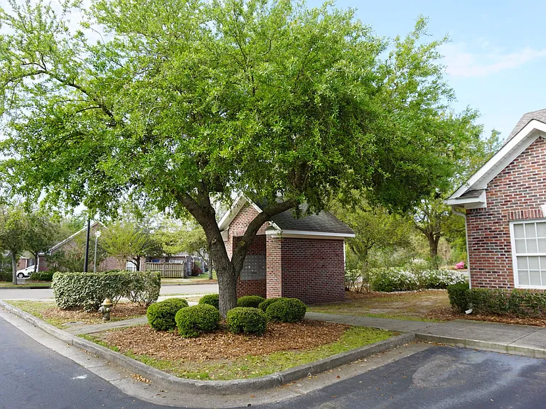 227 Hibiscus Way — Photo 14