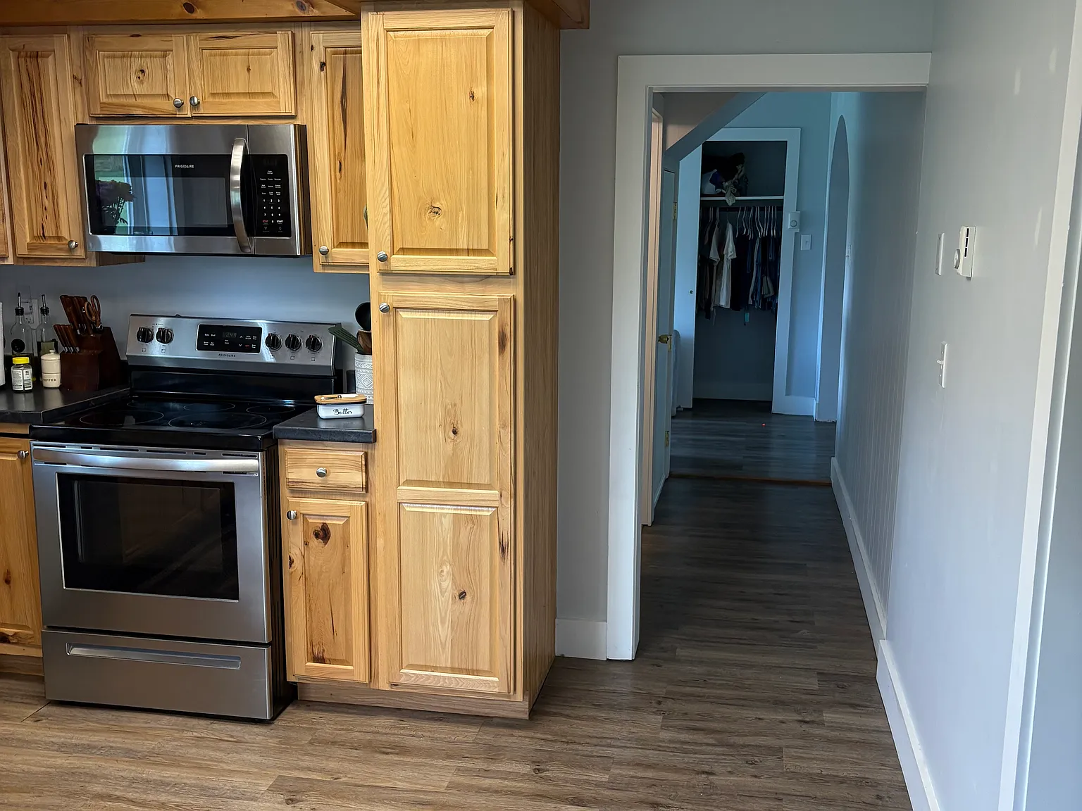 80 Sand Flat Road 4 bedroom! — Photo 4