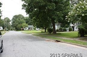 2nd image of 1014 Nicholson St