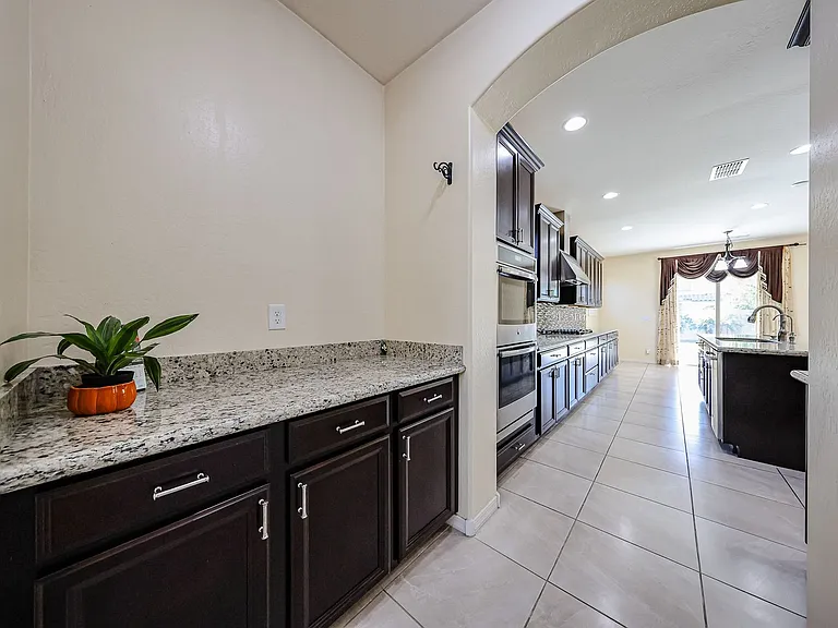 2545 E Ebony Dr — Photo 14