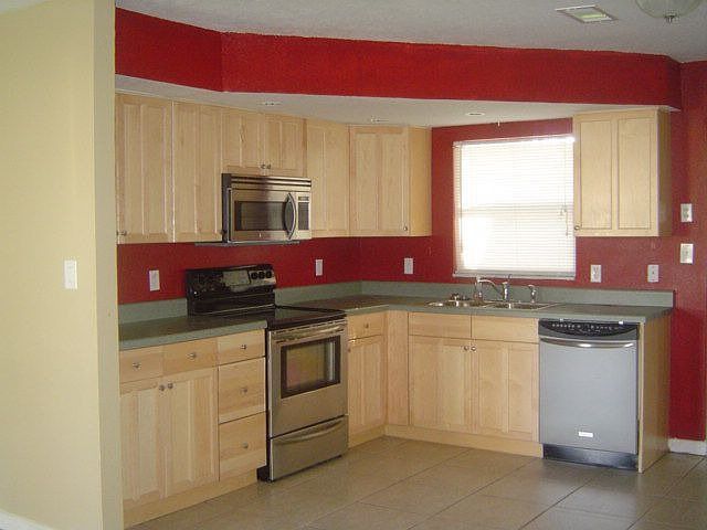Updated Kitchen-see virtual tour at www.floridarealestateadvisors.com