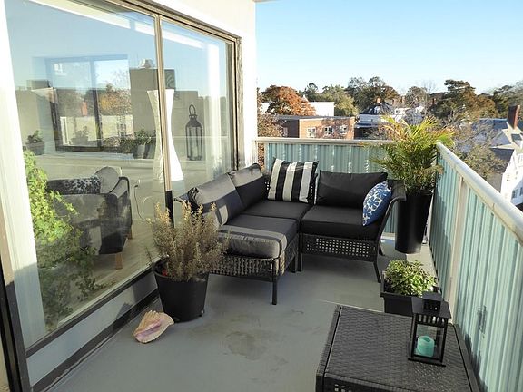 5th image of 300 Lynn Shore Dr APT 808