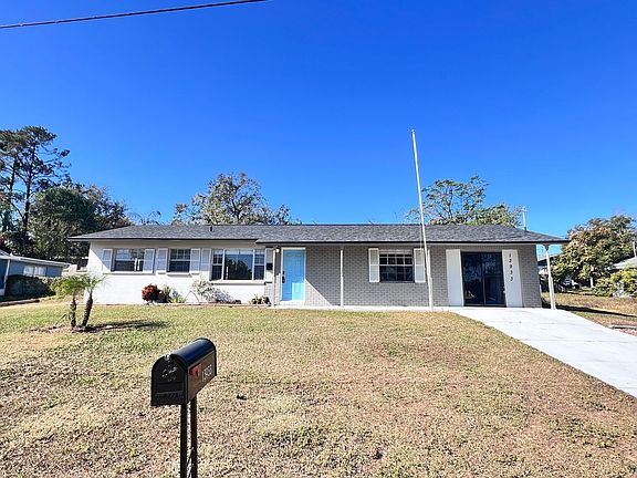 3rd image of 13933 1st St