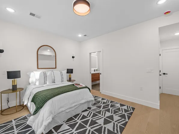 249 5 Halladay Street image 13 of 48