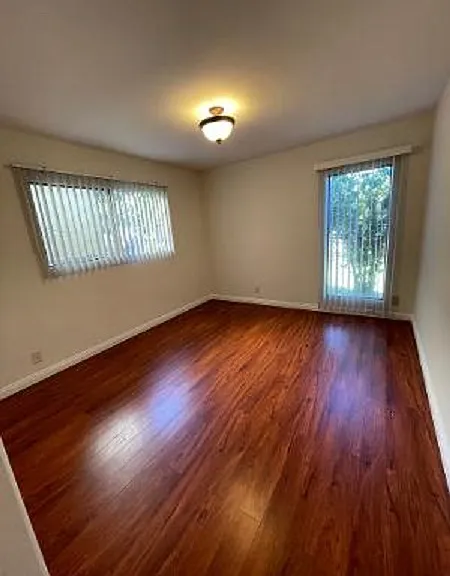 1607 N Harvard Blvd #1 — Photo 7