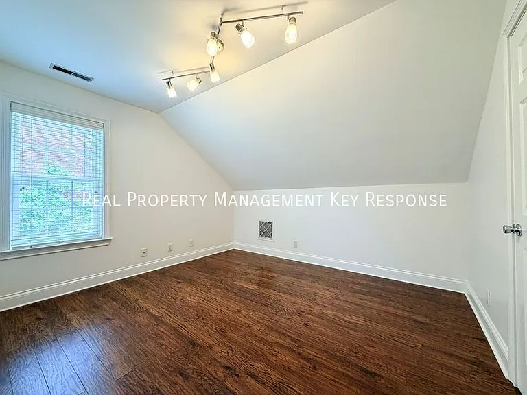 3178A Parthenon Ave — Photo 16