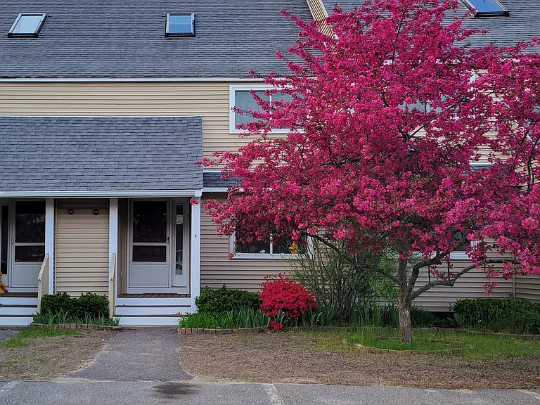 162 Ayer Rd #F — Photo 1