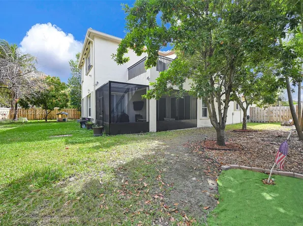 2007 NE 6th Ct, Homestead, FL 33033