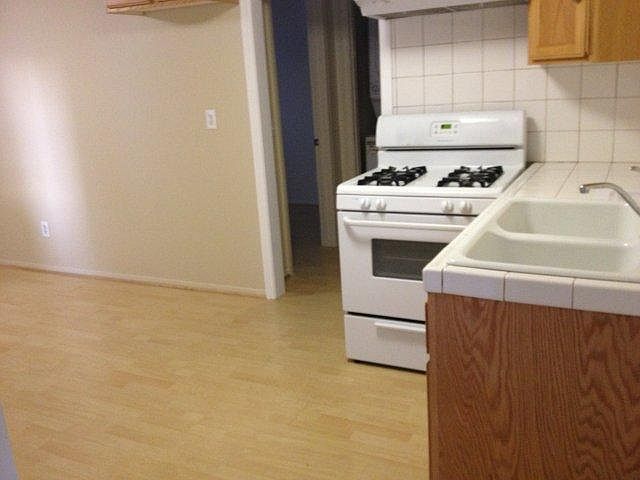2nd image of 710 N Minter St APT 1