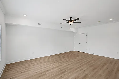 Floor plan 3BR 2.5B TH w1car EU