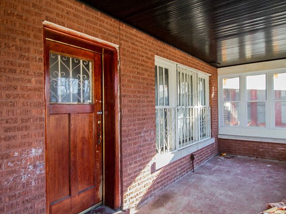 4th image of 7631 S Oglesby Ave