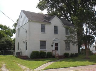 152 Armstrong Dr, Hampton, VA 23669