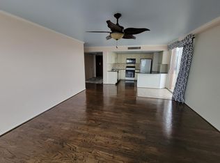 2016 Main St APT 1202, Houston, TX 77002