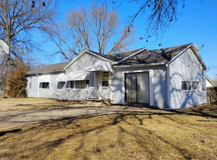 211 N Ellis St, Coffeyville, KS 67337