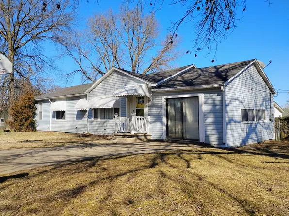 211 N Ellis St, Coffeyville, KS 67337