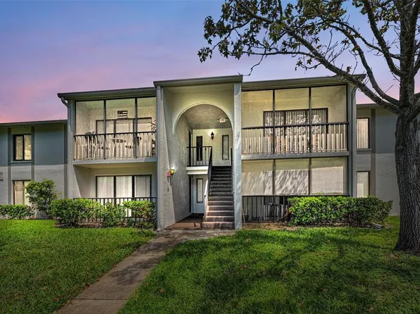 2642 Pine Ridge Way S APT D2, Palm Harbor, FL 34684