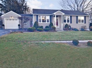 97 Valley View Dr, Cumberland, RI 02864
