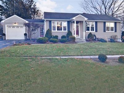 97 Valley View Dr, Cumberland, RI, 02864