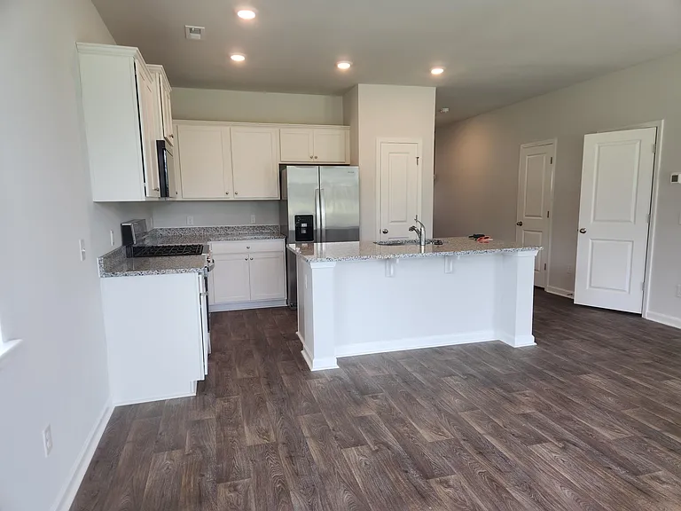 321 Bluebell Way — Photo 6