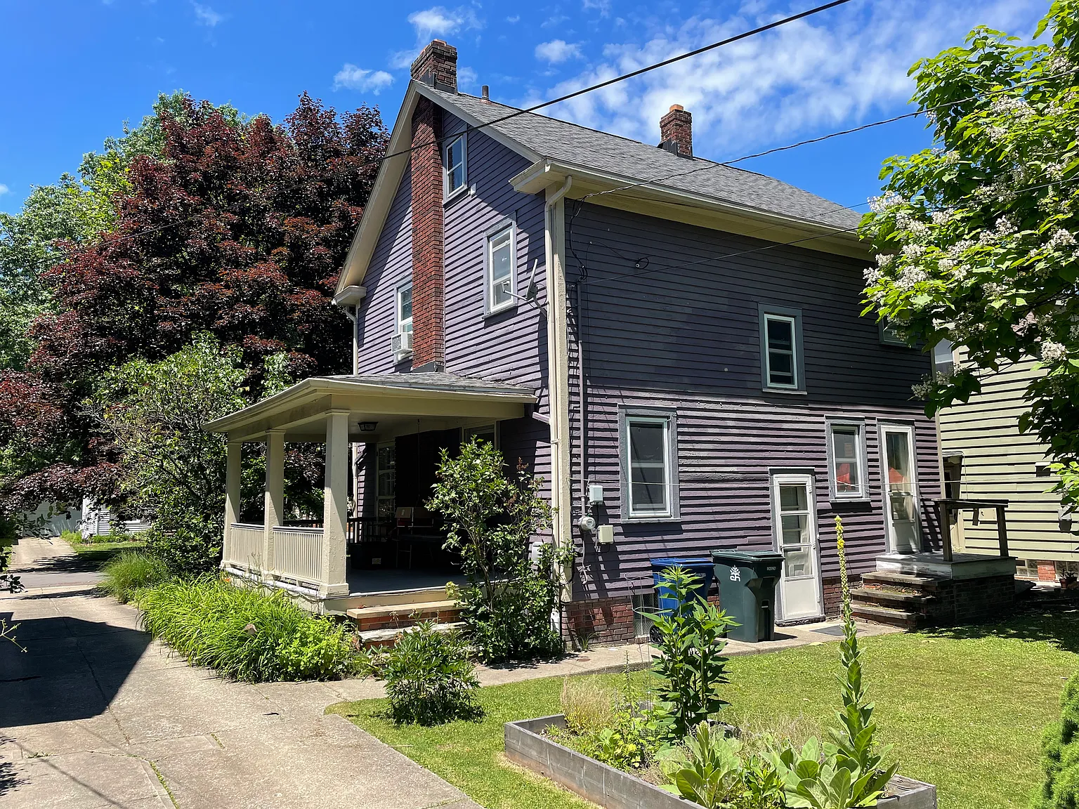 2449 Kingston Rd — Photo 2