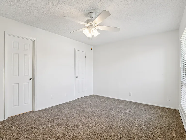 Wolfe Run Apartments — Photo 37
