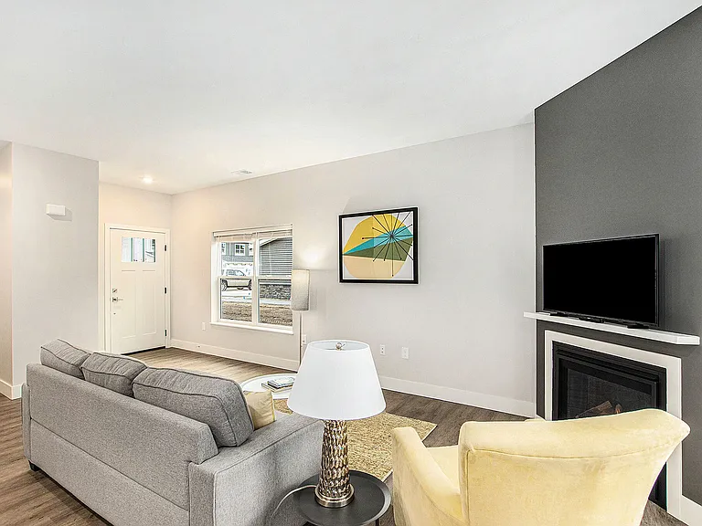 SummitTownhomes_3Bedrooms_LivingRoom