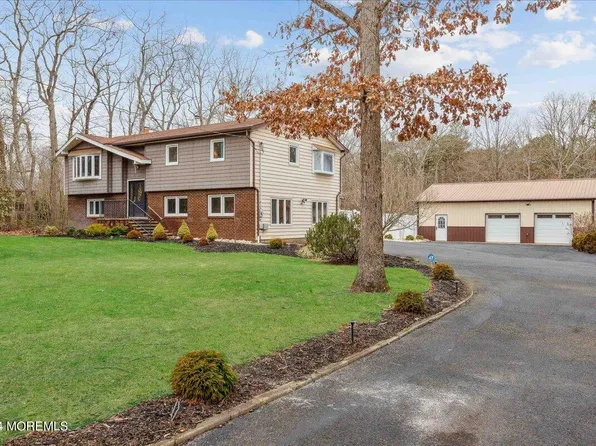 608 Oakwood Avenue, Jackson, NJ 08527