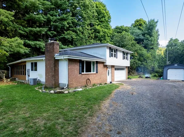 956 Township Road 2946, Perrysville, OH 44864