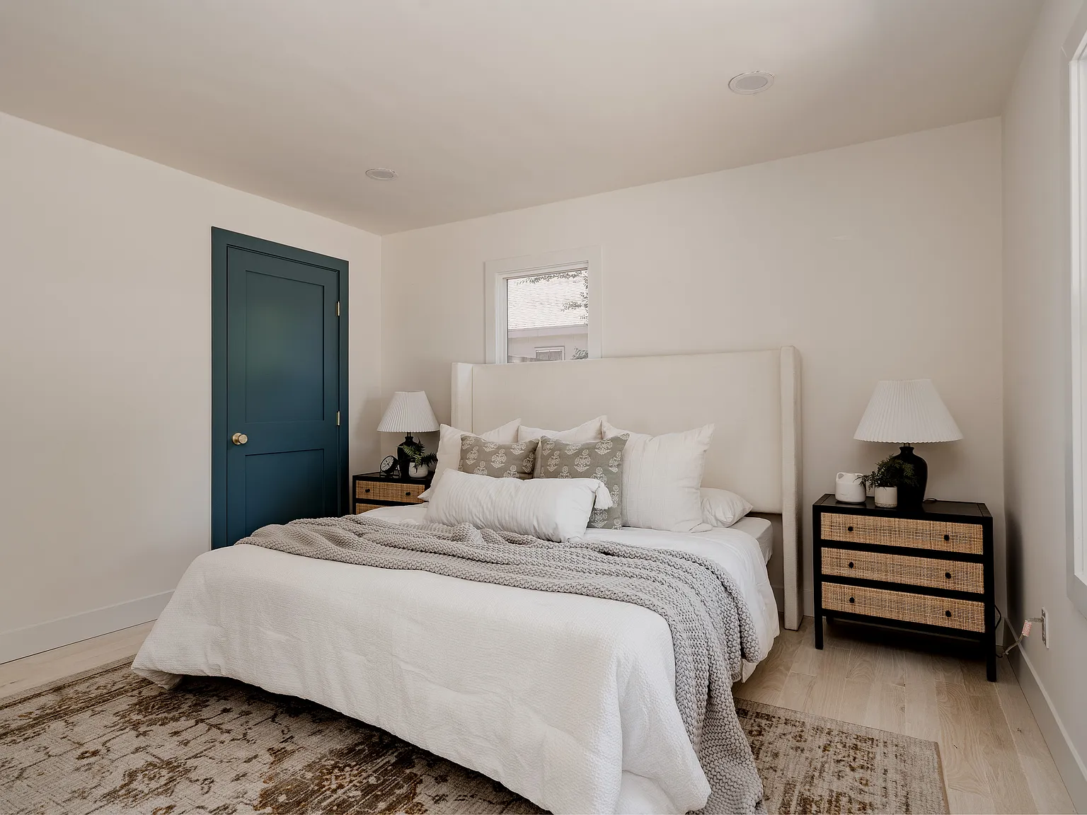 2 bed, 1340 sqft, $2,500 — Photo 1