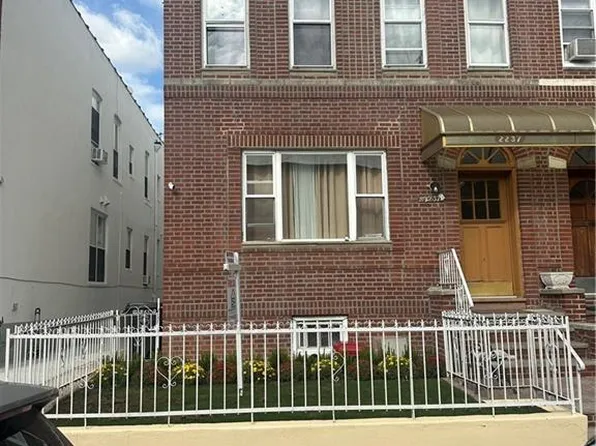 2237 63rd St, Brooklyn, NY 11204