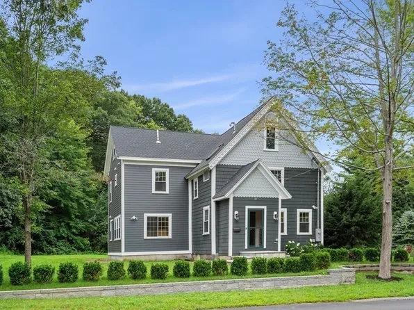 45 Pleasant St, Millis, MA 02054