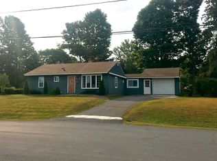 19 Pinecrest Rd, New Hartford, NY 13413