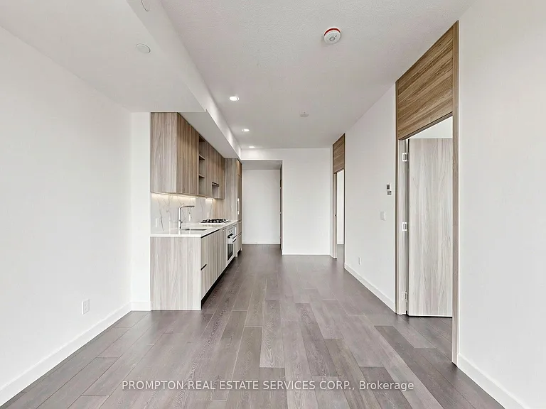 18 Esther Shiner Blvd #2511 — Photo 27