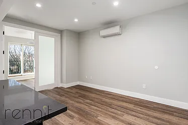 Rented by Rennit Inc.