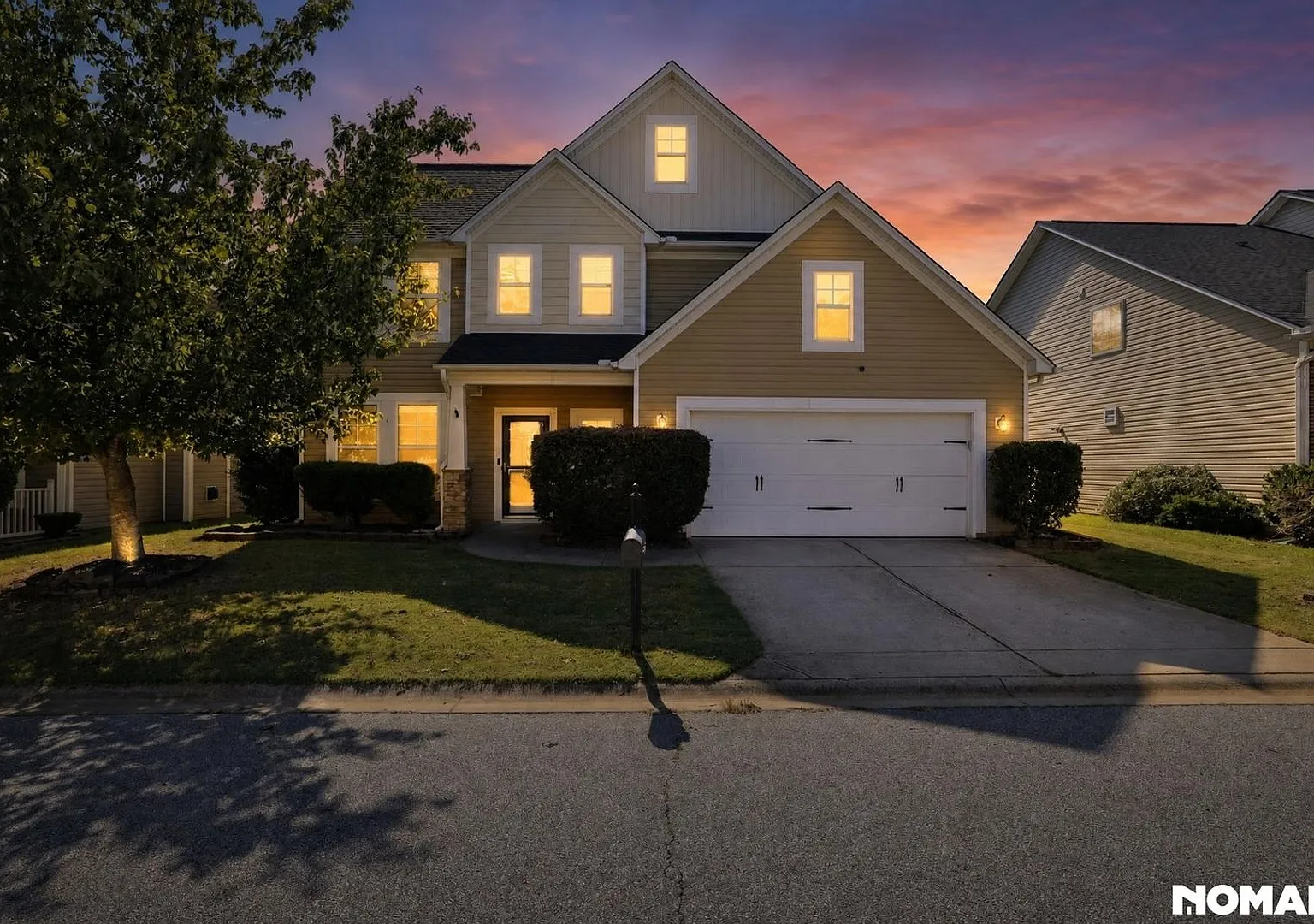 Spacious 4BR House + bonus room in Simpsonville — Photo 1