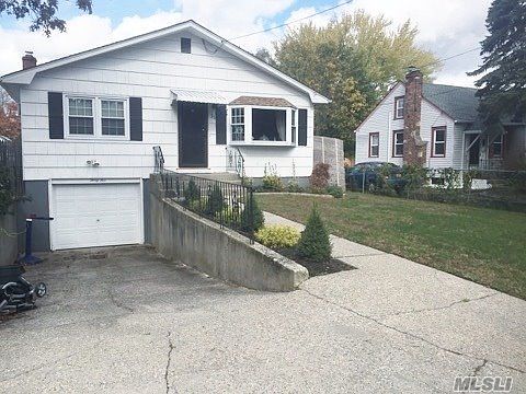 1st image of 35 Cedar Oaks Ave