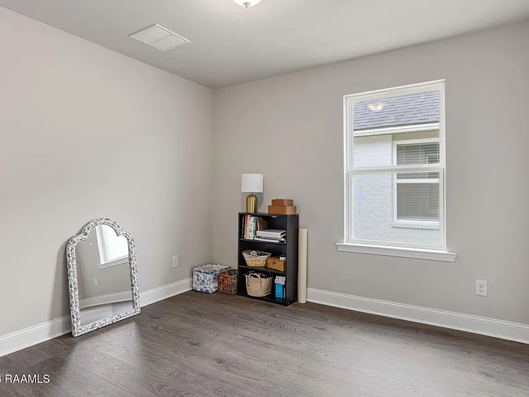 105 Harvest Falls Dr — Photo 18