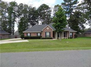 1904 Honeytree Trl, Haughton, LA 71037