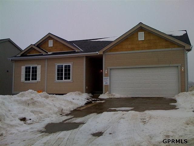 1st image of 9906 S Margo St