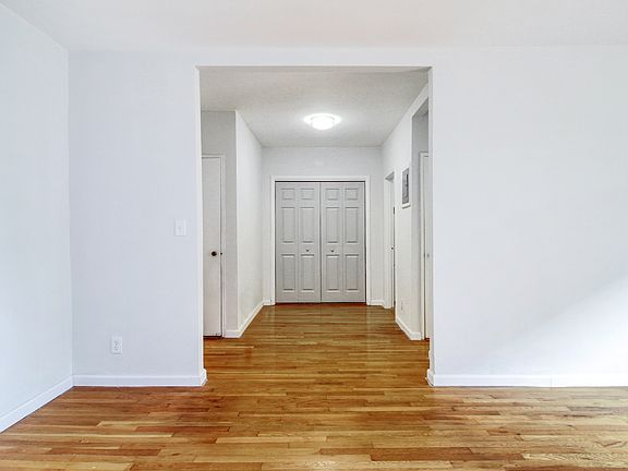 4th image of 325 Main St APT 4E