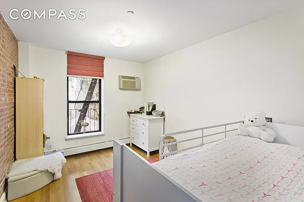 Sold by Compass | media 19