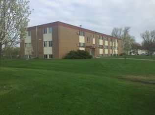 1550 Collegeway APT 8, Worthington, MN 56187