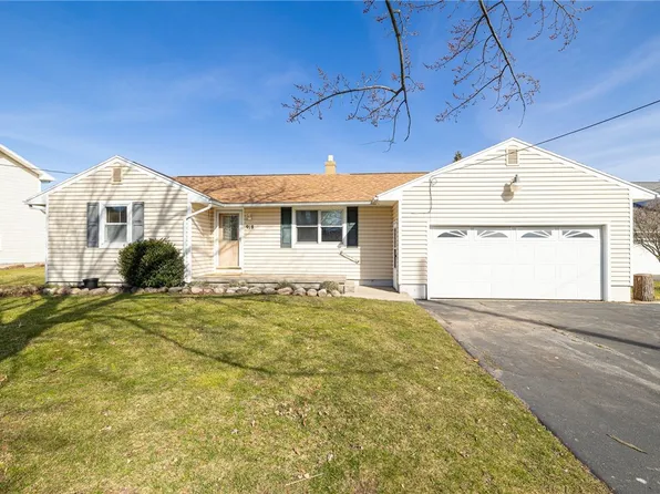 918 Weiland Rd, Rochester, NY 14626
