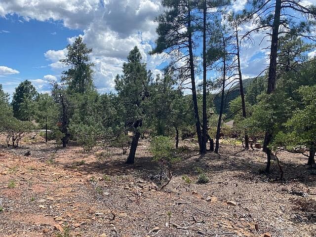 2nd image of 108 W Ruin Hill Loop