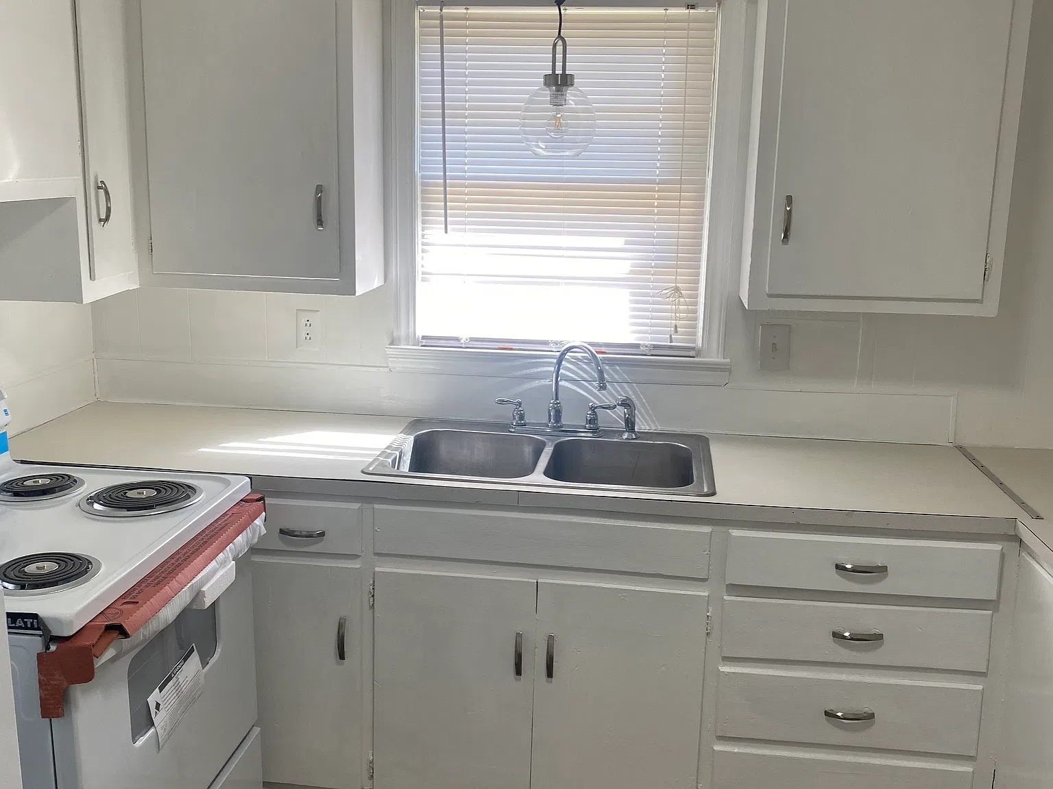 2 bed, 620 sqft, $800 — Photo 2