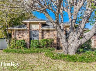 1113 Sandalwood Ln, Desoto, TX 75115