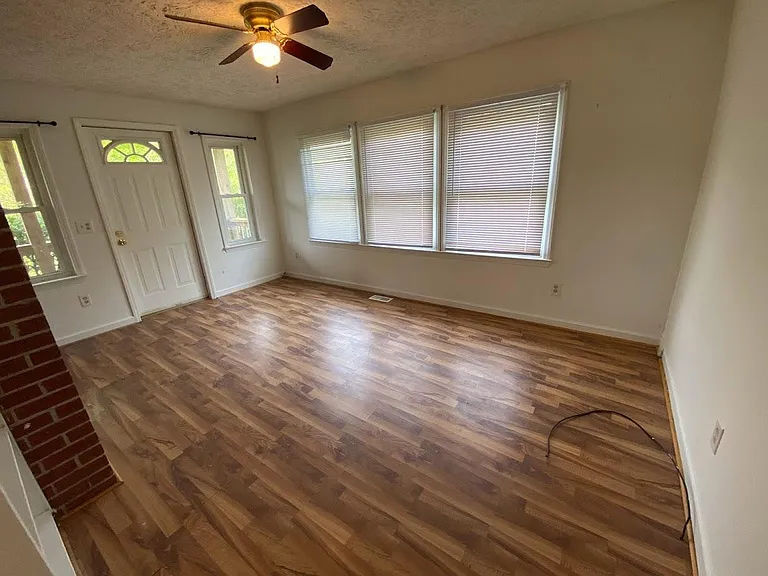 Sunroom/Den