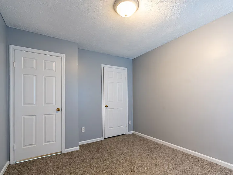248 Loch Cir — Photo 13